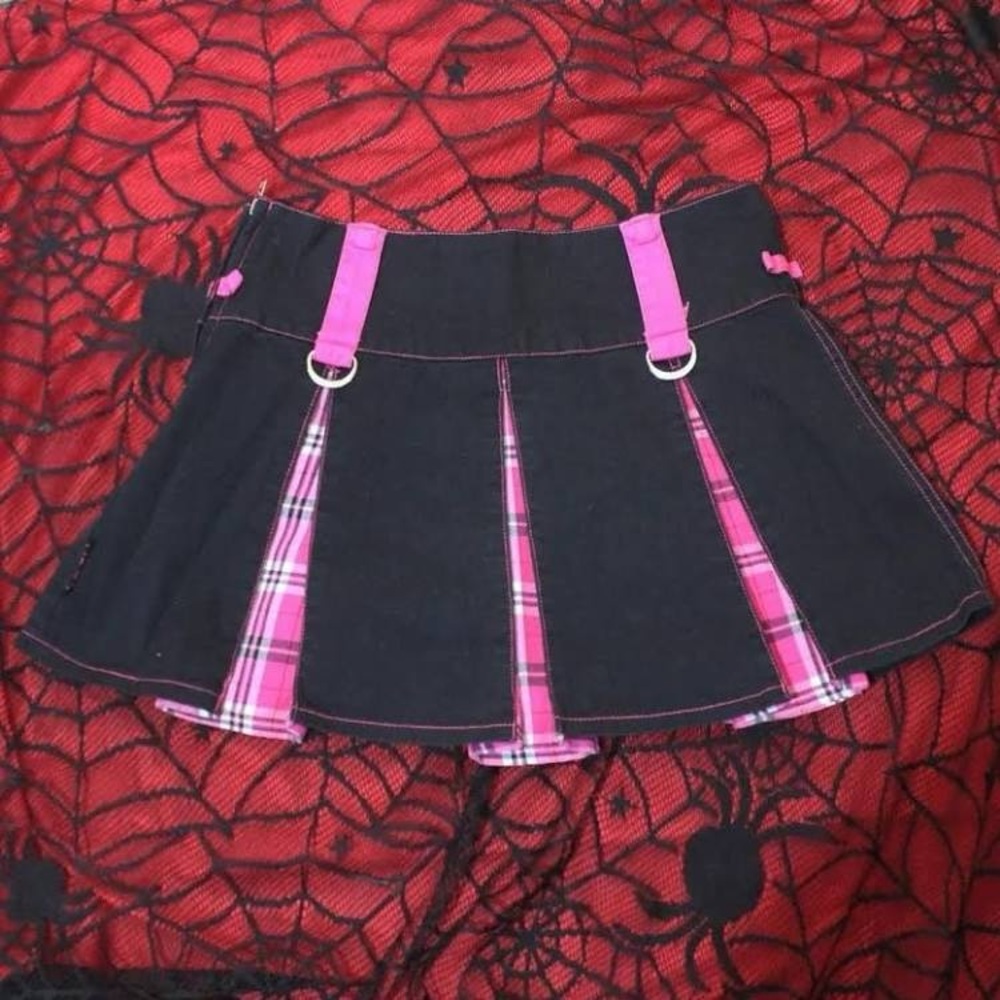 MAJOR TRIPP NYC SKIRT ISO POST!!💓🕷️